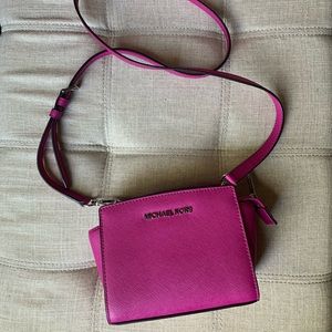 Michael Kors Selma Mini Crossbody